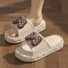Pantuflas de Lazo para Mujer Verano Uso Exterior 2024 Nuevas para el Hogar Interior Suela Gruesa Baño Antideslizantes Sensación Suave y Esponjosa Pantuflas Frescas