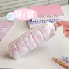 Estuche de lápices de estilo minimalista japonés en colores de caramelo, alto atractivo estético para estudiantes y niñas, ligero y suave, artículo popular para guardar papelería