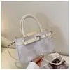 Bolsa de Mão Texturizada de Luxo 2026 Nova Coleção de Verão para Mulheres com Textura, Bolsa de Ombro Fashion com Fivela de Cinto, Bolsa Transversal Tendência