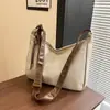 Bolso de mujer nuevo y elegante estilo coreano de gamuza, color liso de moda, bolso de hombro único engrosado para el día a día con gran capacidad