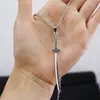 Colar Pingente de Espada Cruzada Novo Estilo Transfronteiriço para Homens e Mulheres, Liga Escura Gótica Corrente para Clavícula de Espada Vintage Enrolada em Serpente