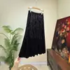 [Li] Nuevo falda midi plisada de terciopelo estilo chino, colección otoño 2026, cintura elástica, cómoda para estar en casa, con una hermosa caída