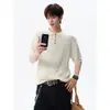 Camiseta de punto fina casual estilo old money de manga corta de seda helada para hombre, top tejido de hombro de verano