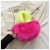 Bolsa de pelúcia de outono e inverno para mulheres 2023 nova moda portátil pequena sacola versátil de grande capacidade bolsa de mensageiro bolsa de pelúcia