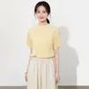 Elegante Blusa de Seda Crepe Lisa de Manga Curta para Mulheres com Gola Alta, Efeito Emagrecedor, Textura Plissada, Feita de Seda de Amora, Blusa Fresca para o Verão