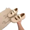 Brogues Cinza Retro com Bolinhas de Solado Grosso Feminino 2026 Novo Outono Aumento Interno de Altura Solado Macio Mary Jane Sapatos Únicos