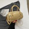 Bolso Satchel Retro de Moda Otoñal Tipo Bolsa de Bolos para Mujer 2025 Nuevo Nicho de Alto Aspecto Estilo Extranjero Bolso de Hombro Cruzado