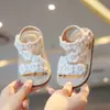 Sandalias de Comercio Exterior 2025 Verano Nuevas Estilo Coreano Niñas Sandalias de Princesa con Flores Pequeñas Zapatos de Playa de Punta Abierta para Niños
