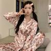 Pijama para Mulheres, Fofo e Doce, Cheio de Estampas de Coração, Novo Estilo Primavera e Outono, Manga Longa e Calça Longa, Conjunto de Duas Peças Confortável e Casual para Casa