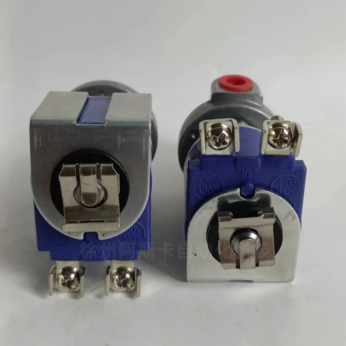 48310a1ac423d544b6e1dc585db4c0