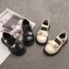 Sapatos Mary Jane de Couro para Meninas, Novos Sapatos Doces de Princesa para Outono, Mocassins Infantis com Velcro e Sola Macia, Sapatos Pretos para Performance