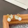 Exquisitos Pendientes Pequeños Retro de Lujo Ligero con Circonita, Hoja de Ginkgo y Perla, Elegantes de Gama Alta, Moda Versátiles