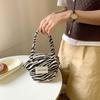 2824 nuevo estilo ins moda punto de ola contraste bolso de mano vintage hada bolsa para caminar mano bolsa para mamá