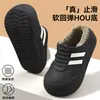 Novas pantufas masculinas de algodão 2026, com sola antiderrapante, forro de fleece para aquecimento, sola grossa e design adequado para uso interno e externo, com biqueira totalmente fechada
