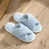 Pantuflas de interior para mujer de lana de cordero con dos tiras, de venta caliente transfronteriza, zapatos caseros ligeros y cómodos, venta al por mayor y dropshipping