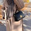 Bolso de Moda para Mujer de Alta Gama Color Sólido Bolso Cuadrado Pequeño 2025 Nueva Moda Versátil Un Hombro Retro Temperamento Bandolera Bolso Pequeño