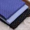 Tela de mezclilla lavada con relieve plateado y patrón de estrellas pequeñas brillantes, material de grosor medio no elástico para ropa, bolsos y sombreros