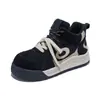 Zapatillas de entrenamiento retro de caña alta alemanas para mujer, nuevo modelo otoño 2026, suelas blancas suaves que no cansan los pies, zapatillas deportivas casuales para mujer