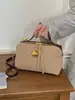 Bolso de mano retro para otoño e invierno, nuevo bolso de hombro mate de moda para mujer 2026, bolso cruzado de gamuza para ir al trabajo