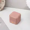 Ventas Directas de Fábrica Precio al por Mayor Logo Personalizado Esquina Redondeada de Alta Gama Caja para Anillo de Boda de Terciopelo Gris Caja de Empaque para Joyería