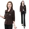 Chaqueta Retro de Pana para Mujer, Otoño 2026 Nuevo Estilo Coreano Ajustada Versátil Color Rojo Vino Corta
