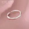 Anillo Esmerilado Irregular de Moda y Único para Mujer, Lujo Ligero Personalidad de Moda, Diseño de Nicho, Anillo Simple para Dedo Índice