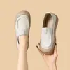 Novo Estilo Primavera e Outono, Direto do Fabricante, Sola Macia Confortável Rasteirinha Versátil Slip-On Casual Sapatos Femininos, Sapatos Preguiçosos para Mães