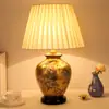 Nova Luminária de Mesa Cerâmica Estilo Chinês para Quarto, Sala de Estar Estilo Americano e Europeu Venda Direta da Fábrica Home Luminária de Mesa Dimmable com Controle Remoto