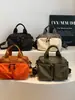 Bolso bandolera ligero de gran capacidad para mujer, hecho de tela de nailon, portátil, estampado a cuadros, multibolsillos, adecuado para viajes y desplazamientos, bolso de hombro versátil