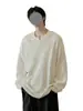 Camiseta de manga larga con cuello en V pequeño y textura de estilo perezoso para hombre, camisa interior de primavera y otoño, ropa Wei, estilo americano, marca de moda, suelta