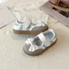 Tênis casuais com laço para meninas, tênis infantis, tênis fofos, sapatos para bebês meninas, tênis modernos para crianças pequenas