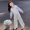 Conjunto de dos piezas elegante para niñas de primavera y otoño: Sudadera de manga larga con cuello polo y pantalones anchos de cuadros estilo coreano casual deportivo