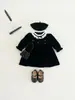 Vestido de veludo infantil para meninas com acabamento em renda vintage vestido princesa de pérolas estilo coreano elegante vestido longo de manga comprida infantil