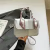 2025 Novo Estilo Coreano Textura Simples Grande Capacidade Moda Costura Casual Lenço de Seda Bolsa Transversal de Mão Bolsa Quadrada Pequena