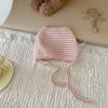 Gorro de bebé otoño e invierno Nueva Moda retro gorro de punto a rayas para exteriores a prueba de viento cálido para niños y niñas gorro pulóver moda