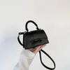 Bolsa Elegante Simples de Cor Sólida 2023 Início do Outono Nova All-match Ins Ombro Crossbody Bolsa Estilo Coreano Feminina Pequena Bolsa Quadrada