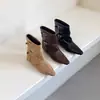 Botines Retro con Hebilla Estilo Coreano para Mujer 2026 Otoño/Invierno Nueva Llegada Punta Fina Tacón Bajo Adelgazantes Para Personas Bajas Botas Arrugadas Mujer