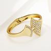 Pulsera de aleación de zinc para mujer con diamantes que no se decolora, asimétrica, personalidad europea y americana, alto sentido, fabricantes de origen, joyería de oro electrochapado