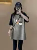 Camiseta de Manga Corta Gruesa con Bloques de Color y Forro Polar Cepillado para Mujer, Moda Casual Suelta de Longitud Media para Primavera y Verano Combinada con un Top con Estampado de Tiburón