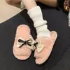 Pantuflas esponjosas de suela plana con lazo de alta gama para mujer, elegantes y versátiles para usar en exteriores, pantuflas de algodón otoño/invierno 2026, diseño nuevo y moderno