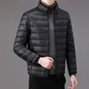 Marca Mango Otoño e Invierno Chaqueta Ligera de Plumón Acolchada de Algodón para Hombre Corta Cuello Vertical con Capucha Mediana Edad y Ancianos Ligera Fina Abrigo Roto