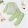 Conjunto de Dos Piezas para Bebés y Niños Pequeños Otoño e Invierno 2025 Camisa Casual de Rayas Waffle con Cuello Manga Larga Sudadera Pantalones Transpirables