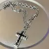 Colar com Pingente de Cruz de Folha de Estanho Vintage para Mulheres, Corrente de Suéter Ins Hip-Hop Doce Legal Outono e Inverno, Acessório de Design de Nicho