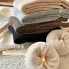 Meias felpudas estendidas grossas sem costura de 70g para crianças no outono e inverno, meias quentes de armazenamento de calor para o chão de casa, meias de cano médio acolchoadas, meias de neve