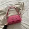2025 Popular Nova Simples Design de Nicho Bolsa Feminina Moda Bolsa de Ombro Axila Bolsa Quadrada Pequena em Relevo Bolsa Transversal