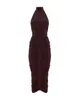 Vestido de diseño a medida estilo europeo y americano, de cuello alto, con espalda descubierta tipo halter, color café vintage, fruncido, corte ajustado que realza la cadera, de longitud media
