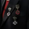 Qinggu insignia de pin de abanico militar antiguo insignia de pin de corona estrella de cinco puntas una generación de pelo