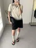 Top Adelgazante de Manga Corta con Cuello Polo Estilo Coreano para Mujer, Nuevo de Verano 2026 Camisa de Punto Suelta Versátil con Bordado de Caballito