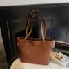 Moda Tendência Nova Outono e Inverno 2026 Transfronteiriço Bolsa de Ombro Feminina Elegante de Grande Capacidade Bolsa Tote de Braço