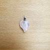 Venta caliente transfronteriza, colgante de aleación de cristal de jade Dongling con forma de corazón de melocotón oblicuo de piedra natural, accesorios de joyería DIY al por mayor
